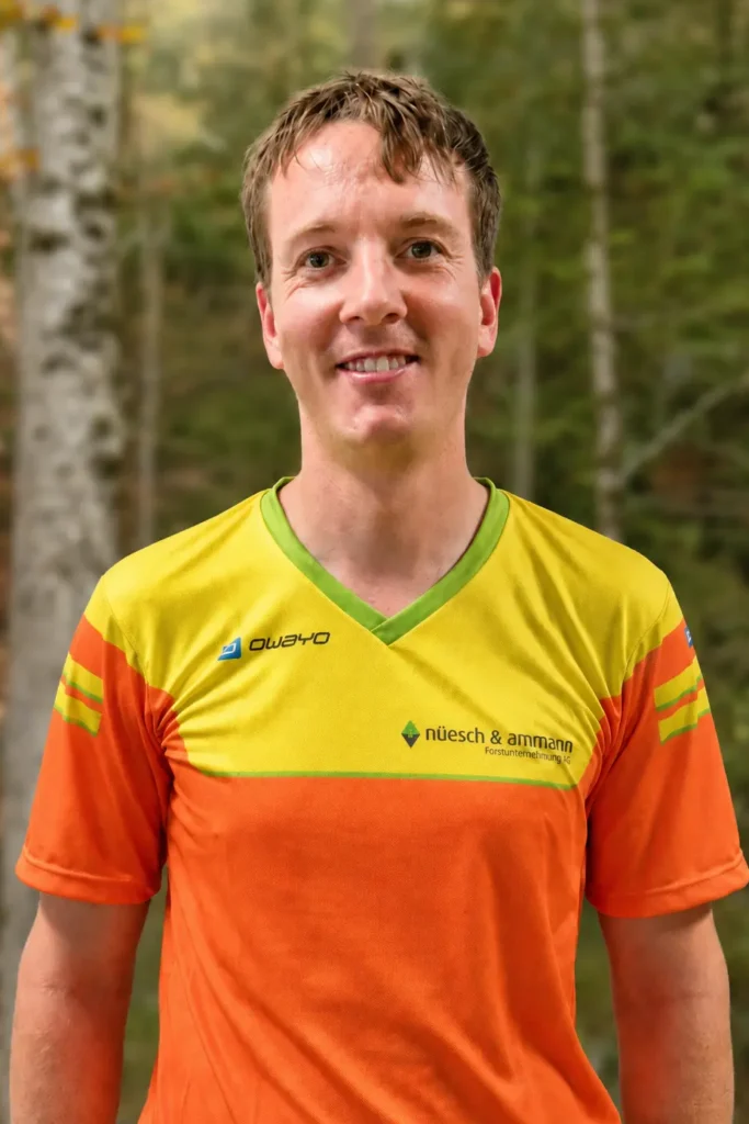 Pirmin Dubach, angehender Forstwart EFZ bei Nüesch & Ammann